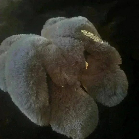 💎💎Express NEW faux fur slippers size s💎💎 - Picture 4 of 4